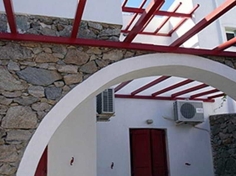 ホテル ヴリッシ ペンション Mykonos Town エクステリア 写真